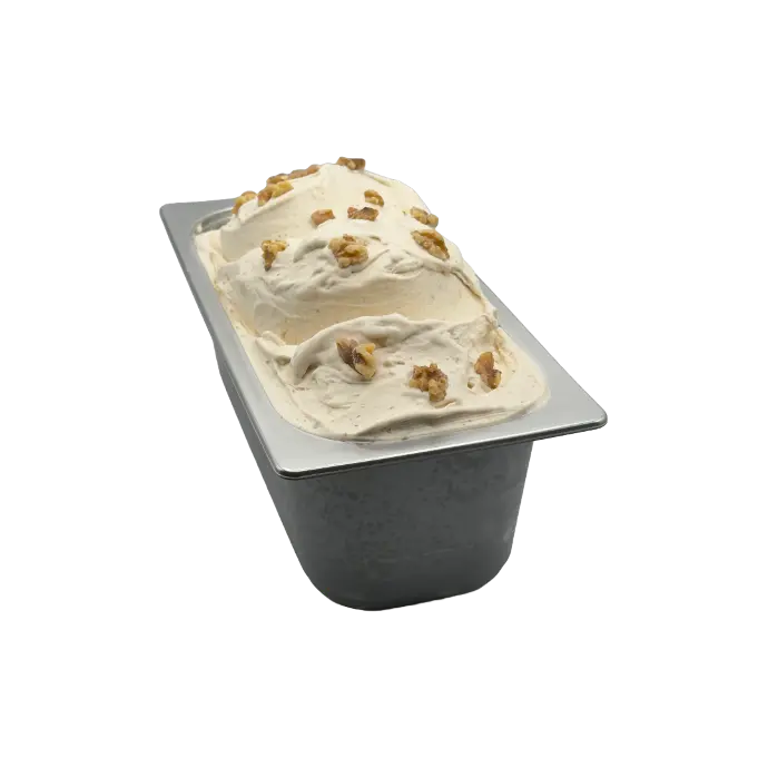 Walnuss mit Walnusskernen